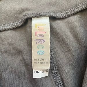 Light grey LuLaroe Leggings